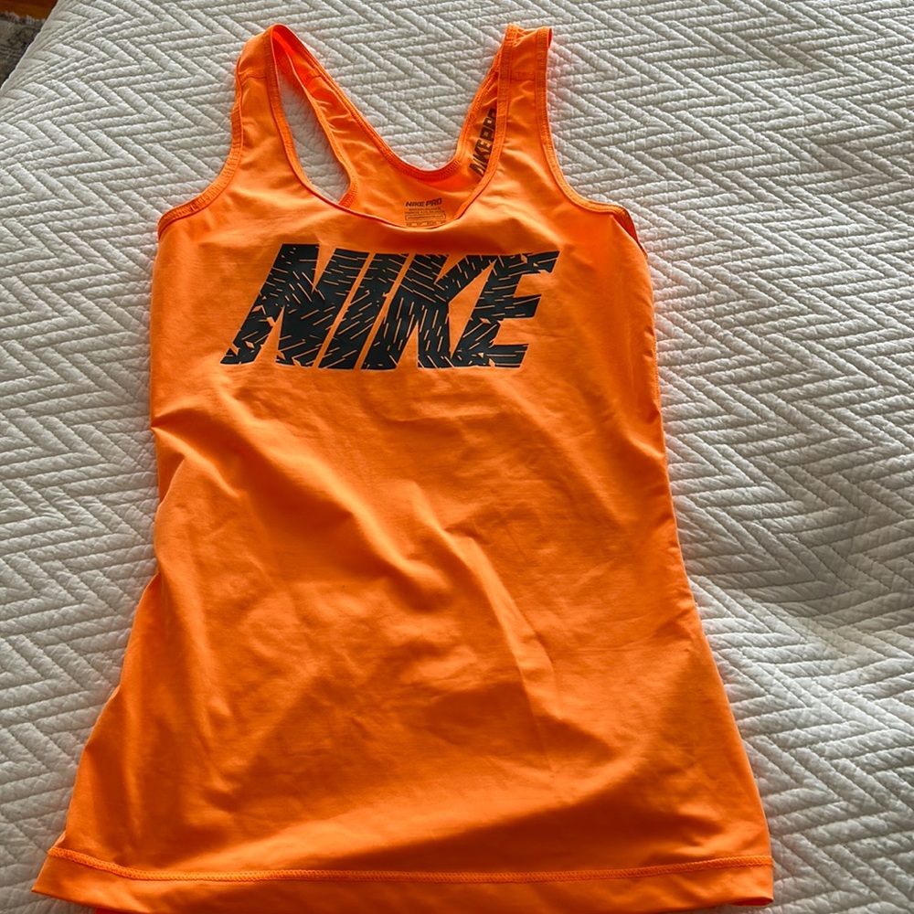 Nike pro tank